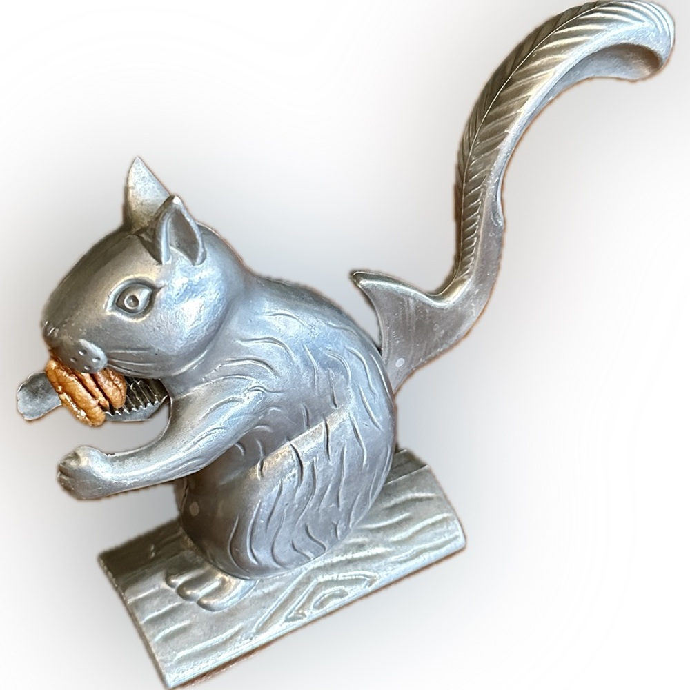 Squirrel Nut cracker - Picture 6 of 14